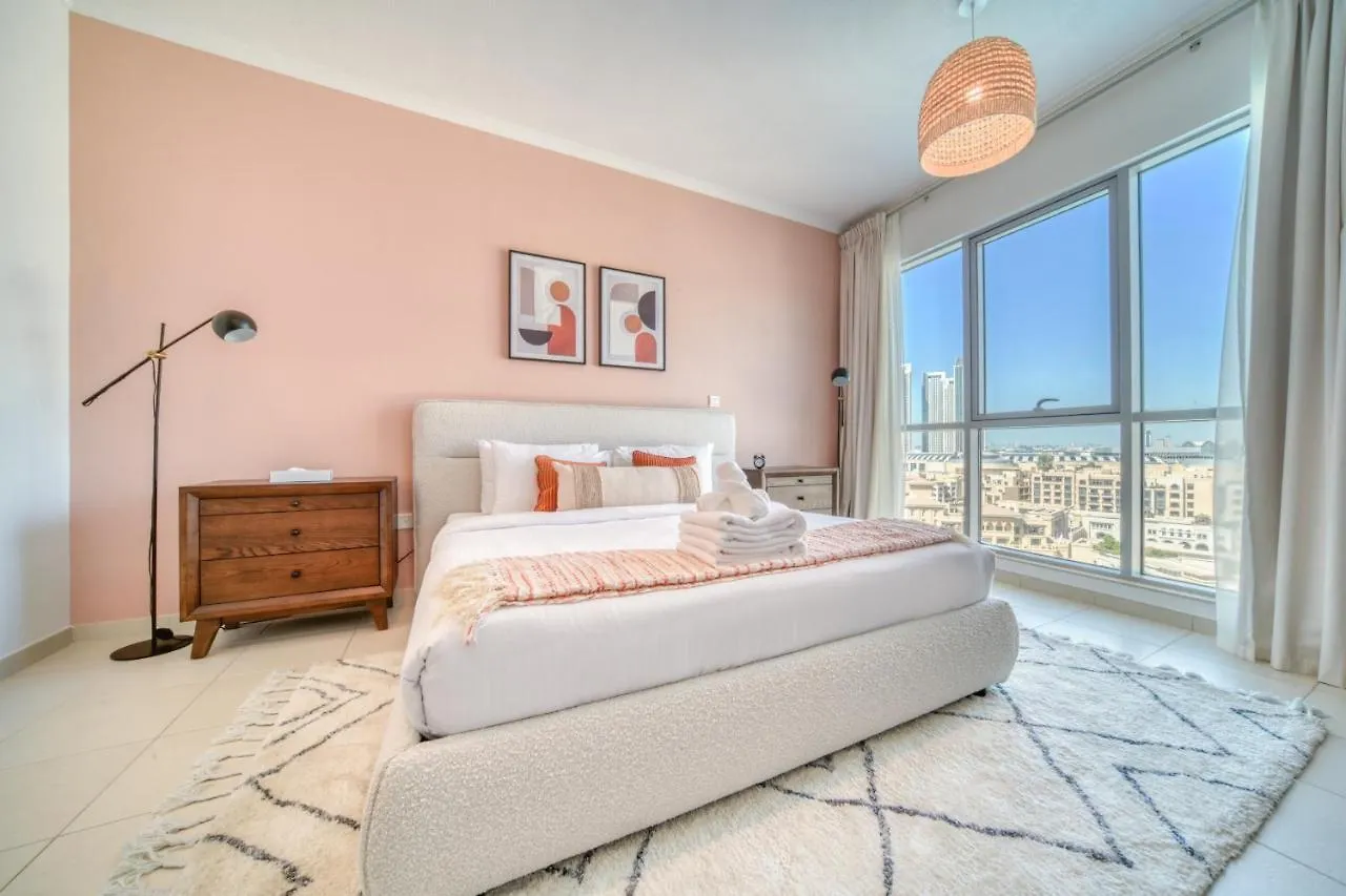 Burj Residence 7, Downtown Dubai - Mint Stay Apartment